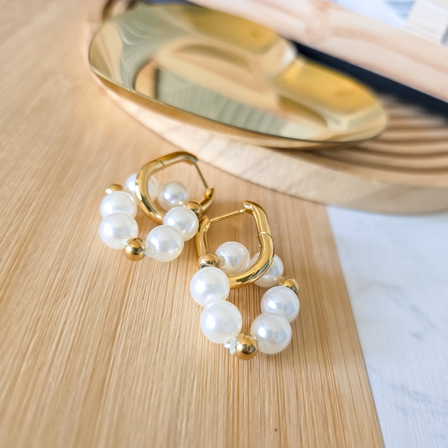 Faux Pearl layerd earrings