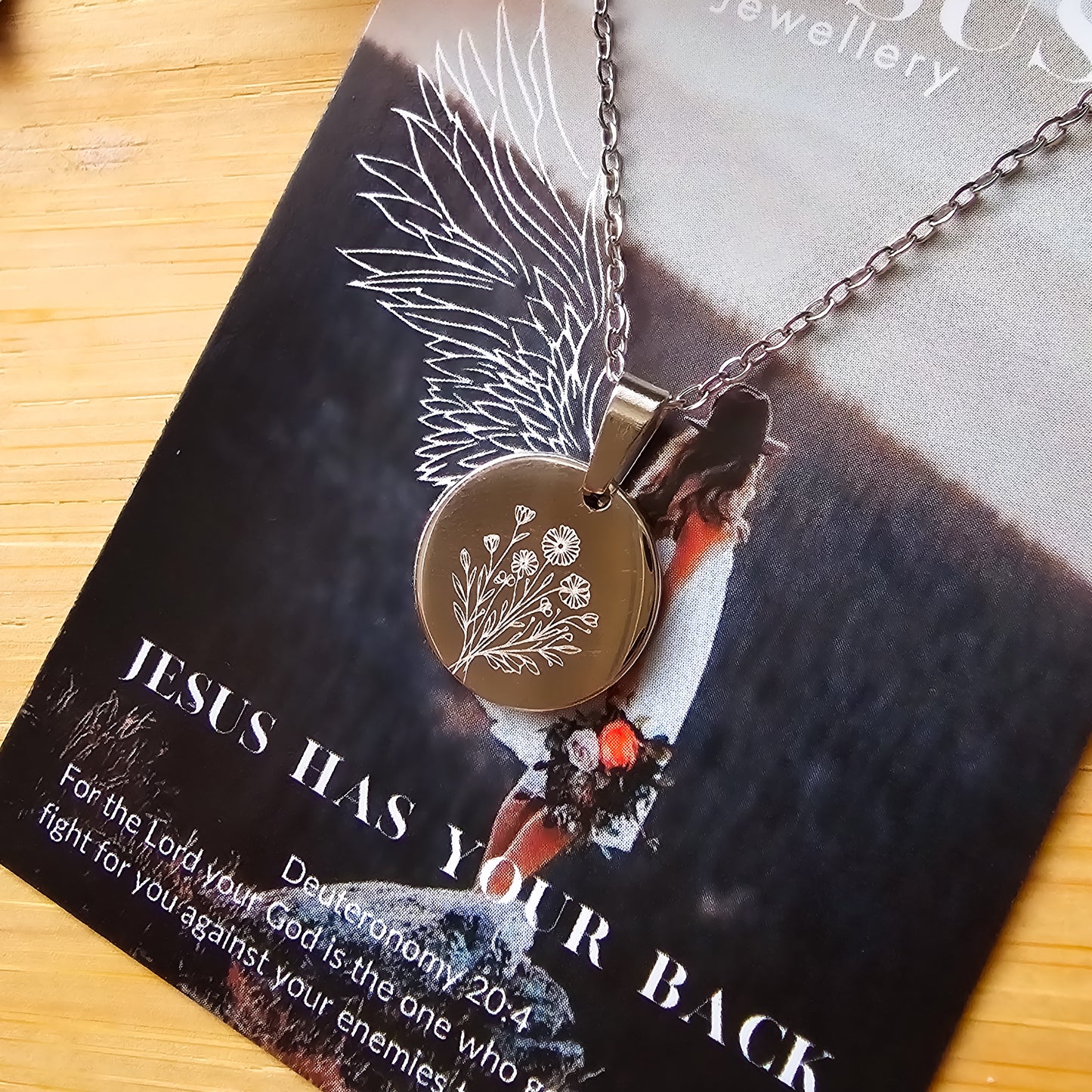 Jesus has my back - double side necklace silver