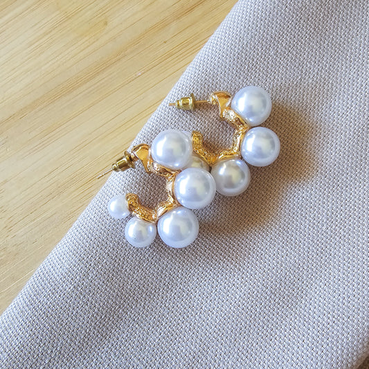 Irregular Faux Pearl ladies earrings