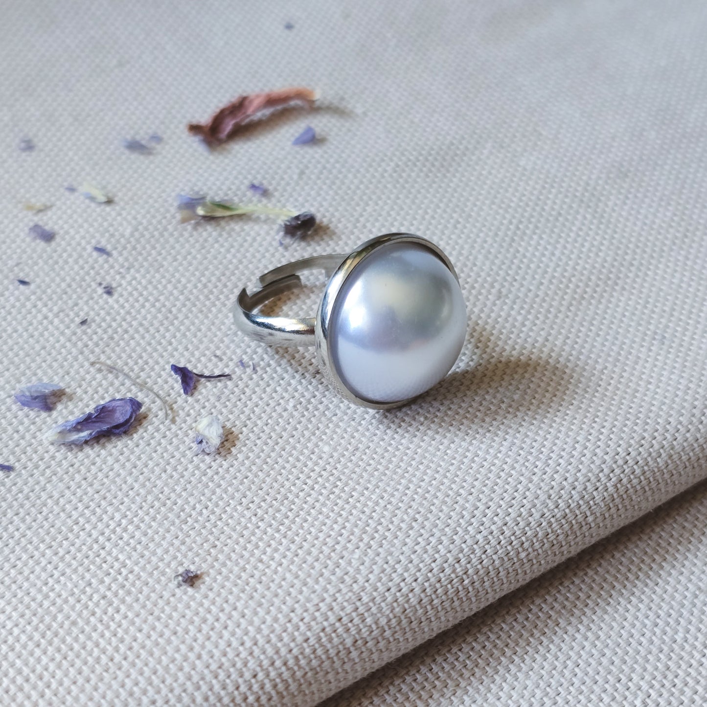 Faux pearl round golden adjustable ring