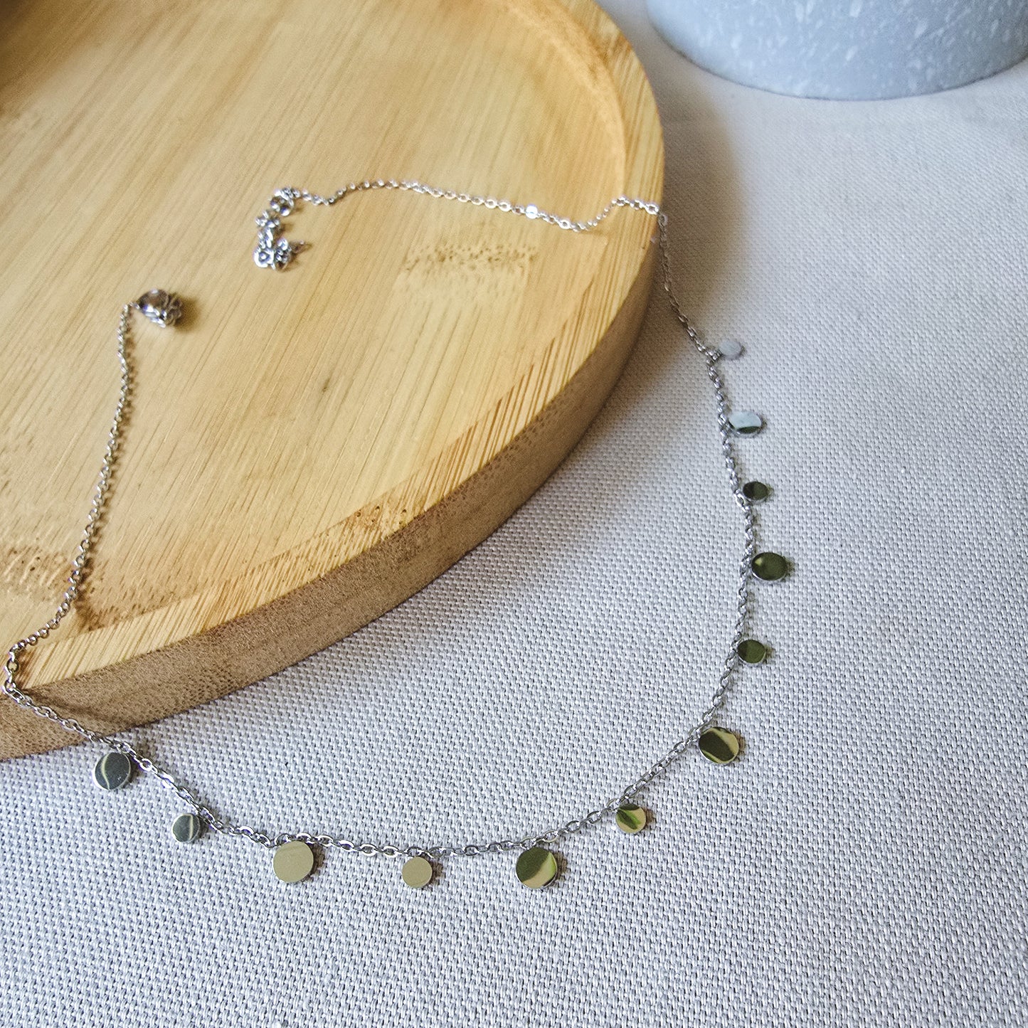 Round drop trending necklace - silver