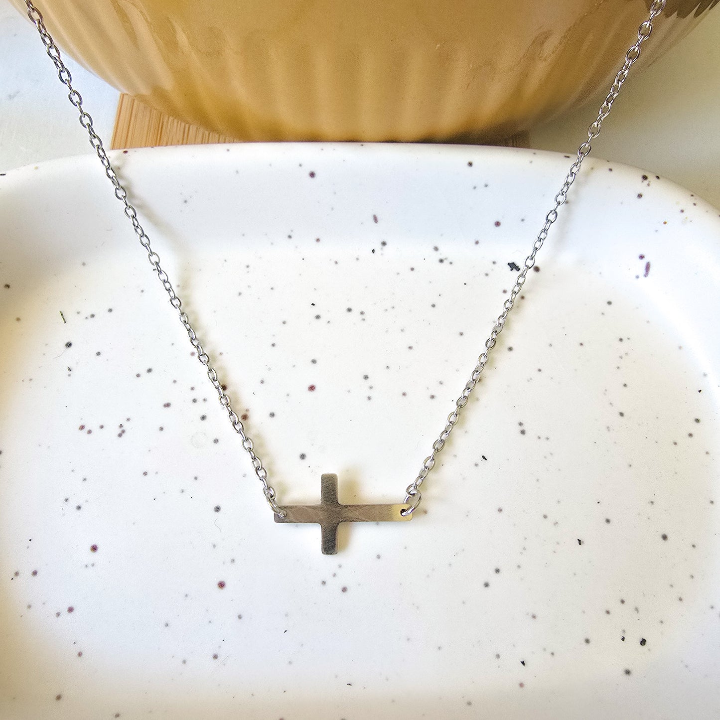 Silver Simple cross necklace