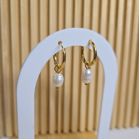 Hoop pearl Earrings