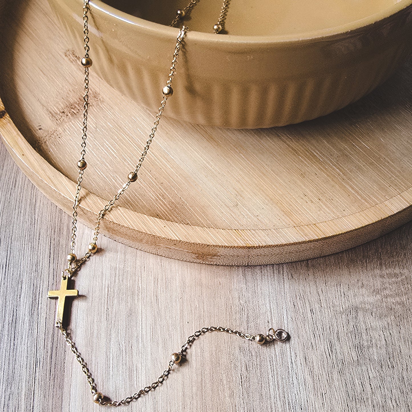 Collarbone bead cross necklace