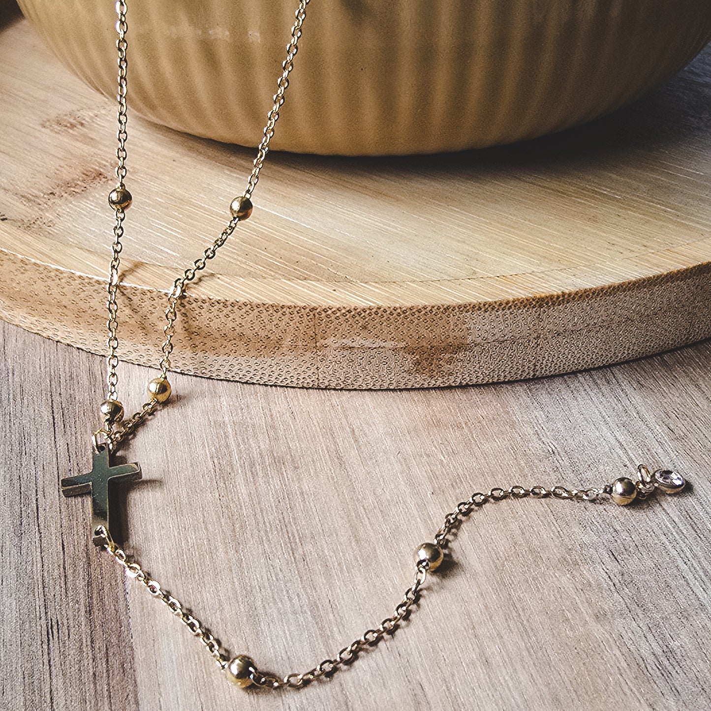 Collarbone bead cross necklace