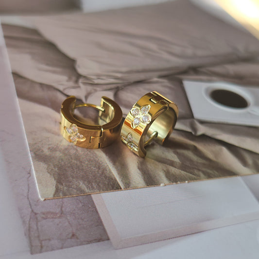 Minimalist Zirconia earrings