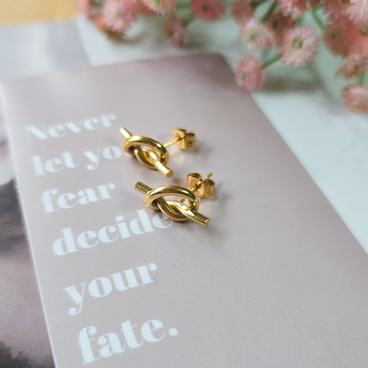 Knot steel earrings