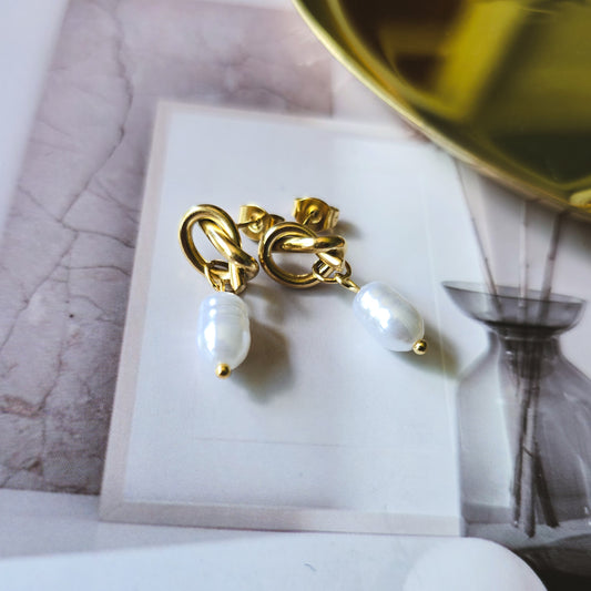 Knot pearl dangle earrings