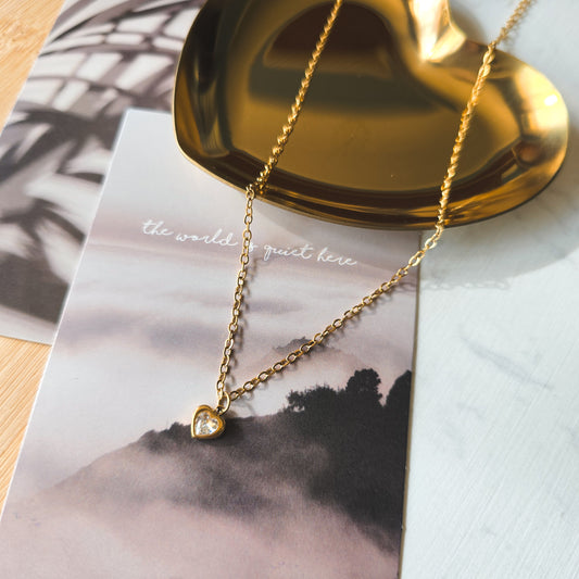 Heart elegant necklace