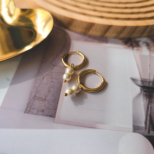 Pearl elegant small hoop earrings