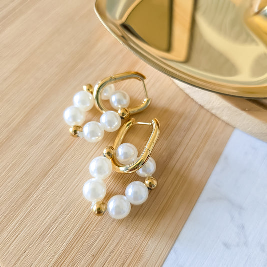 Faux Pearl layerd earrings