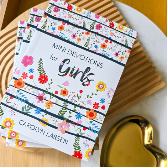Mini Devotions For Girls (Paperback)