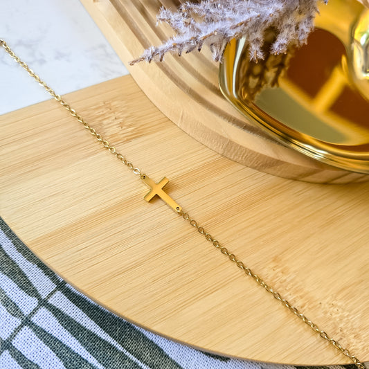 Elegant gold Cross Larger bracelet