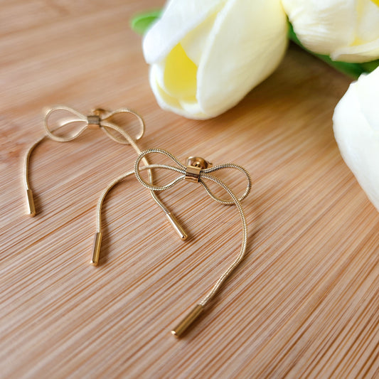 Bow elegant earrings