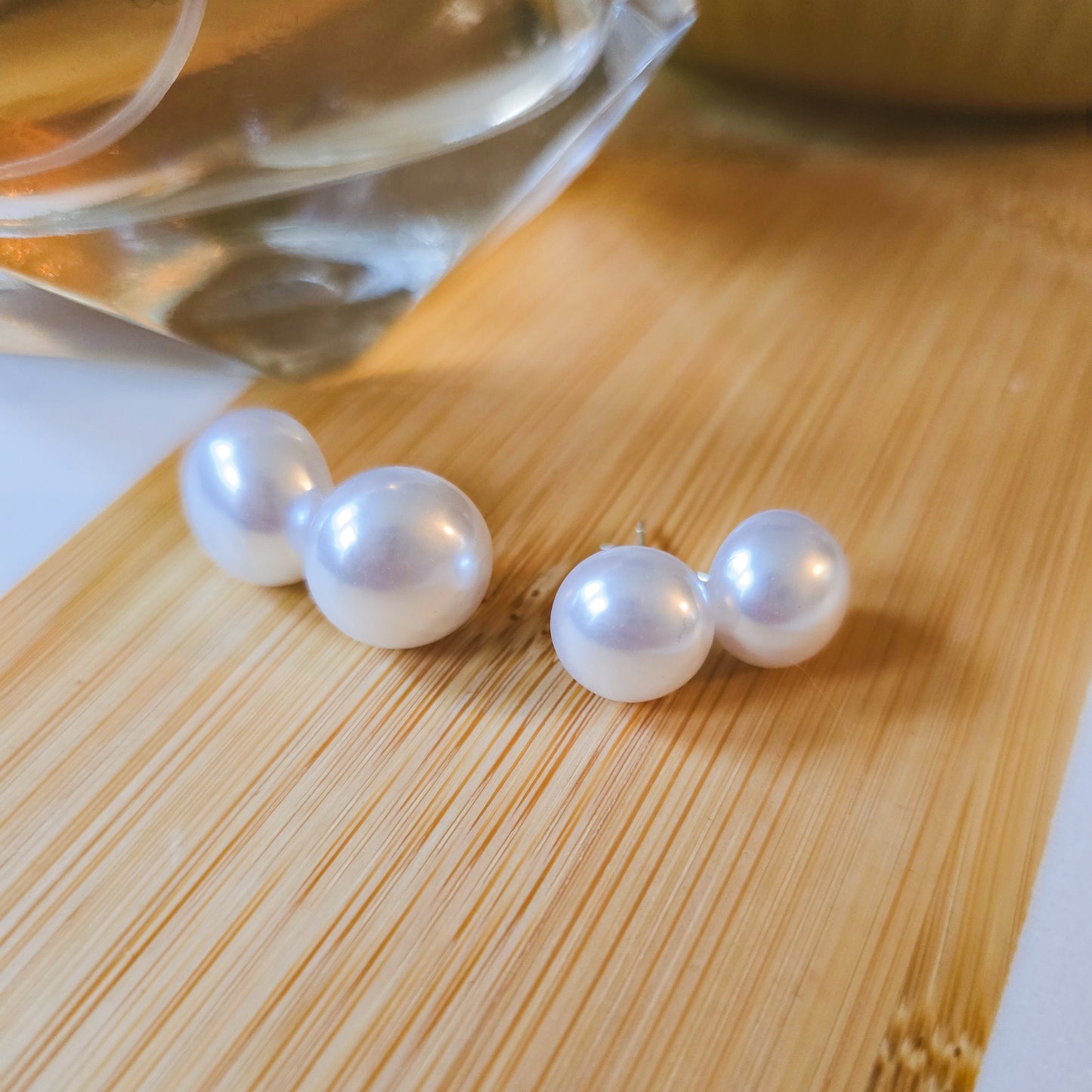 1.4cm Glossy hypoallergenic pearl