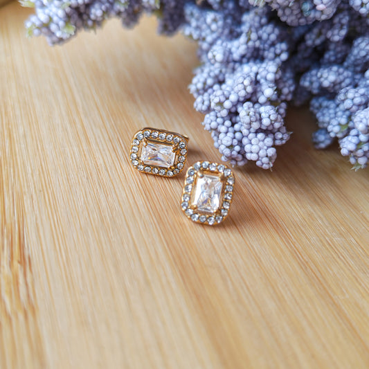 Elegant Rhinestone gold stud earrings