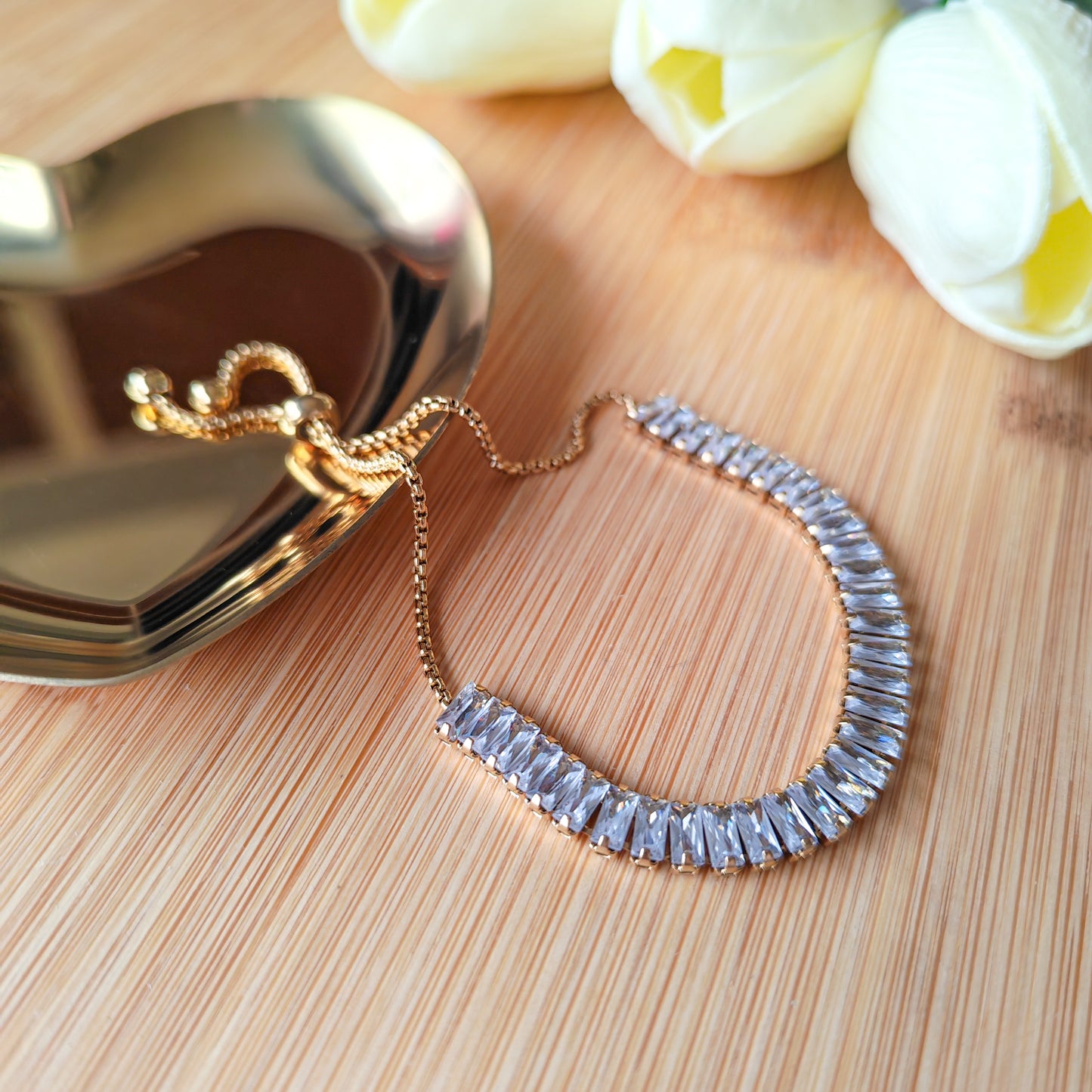 Adjustable Zirconium silver/gold stone